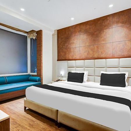 Super Townhouse Chhatarpur Near Metro Park New Delhi Extérieur photo