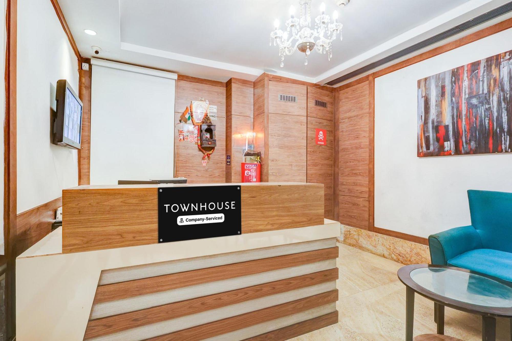 Super Townhouse Chhatarpur Near Metro Park New Delhi Extérieur photo
